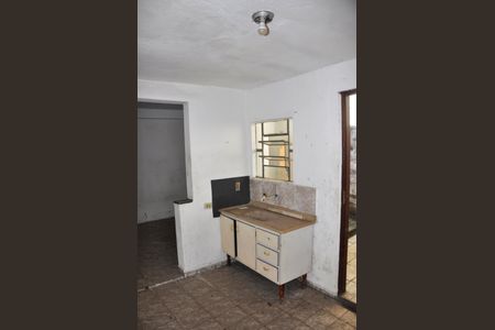 Casa para alugar com 120m², 2 quartos e 1 vaga Casa para alugar com 120m², 2 quartos e 1 vagaEdícula - Cozinha