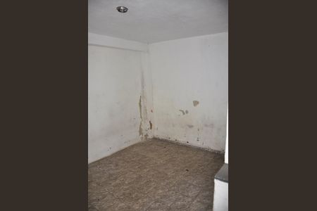 Casa para alugar com 120m², 2 quartos e 1 vaga Casa para alugar com 120m², 2 quartos e 1 vagaEdícula - Quarto