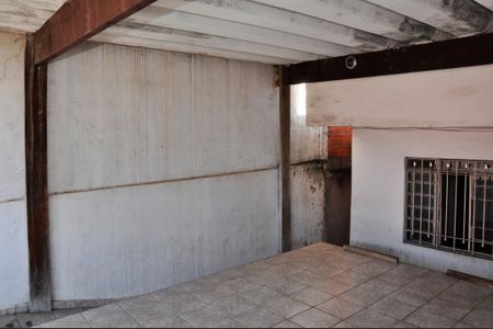 Casa para alugar com 120m², 2 quartos e 1 vaga Casa para alugar com 120m², 2 quartos e 1 vagaGaragem