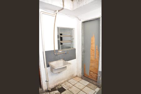 Casa para alugar com 120m², 2 quartos e 1 vaga Casa para alugar com 120m², 2 quartos e 1 vagaEdícula - Área de serviço e Quintal