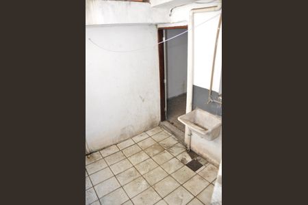 Casa para alugar com 120m², 2 quartos e 1 vaga Casa para alugar com 120m², 2 quartos e 1 vagaEdícula - Área de serviço e Quintal