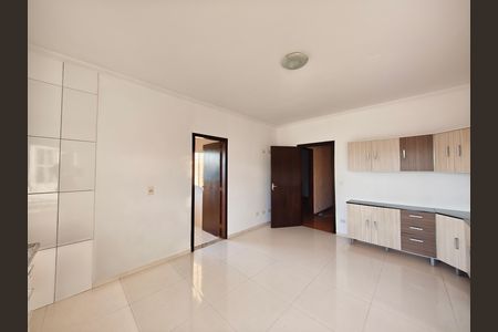 Casa para alugar com 126m², 3 quartos e 2 vagas Casa para alugar com 126m², 3 quartos e 2 vagasCozinha