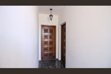 Casa para alugar com 172m², 3 quartos e 6 vagas