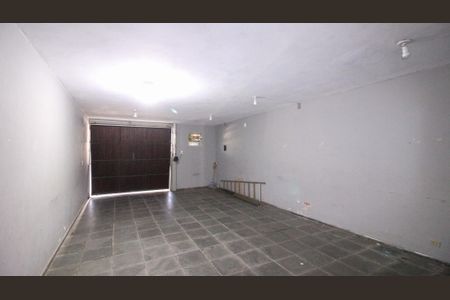 Casa para alugar com 172m², 3 quartos e 6 vagas