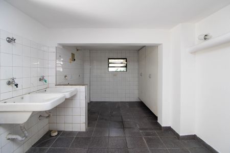 Área de Serviço de casa à venda com 3 quartos, 170m² em Jardim Namba, São Paulo