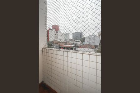 Apartamento à venda com 98m², 3 quartos e sem vaga Apartamento à venda com 98m², 3 quartos e sem vagaVaranda