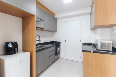Sala - Cozinha de apartamento para alugar com 2 quartos, 34m² em Fazenda Aricanduva, São Paulo