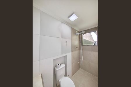 Banheiro da Suíte de casa à venda com 2 quartos, 145m² em Vila Ede, São Paulo