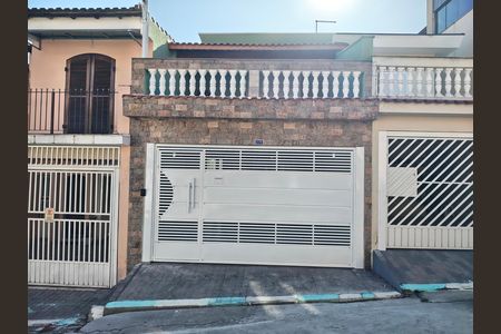 Fachada de casa à venda com 2 quartos, 145m² em Vila Ede, São Paulo
