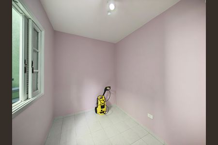 Quarto de Serviço de casa à venda com 2 quartos, 145m² em Vila Ede, São Paulo