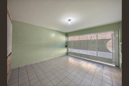 Garagem de casa à venda com 2 quartos, 145m² em Vila Ede, São Paulo