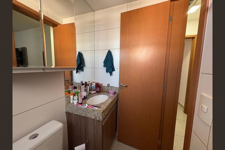 Apartamento à venda com 64m², 2 quartos e 1 vaga Apartamento à venda com 64m², 2 quartos e 1 vagaBanheiro da Suíte 1