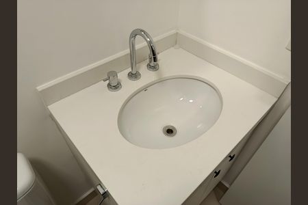 Studio para alugar com 28m², 1 quarto e sem vaga Studio para alugar com 28m², 1 quarto e sem vagaBanheiro