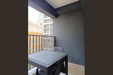 Studio para alugar com 28m², 1 quarto e sem vaga Studio para alugar com 28m², 1 quarto e sem vagaVaranda