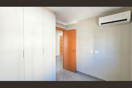 Quarto 2 de apartamento para alugar com 2 quartos, 38m² em Centro, Osasco
