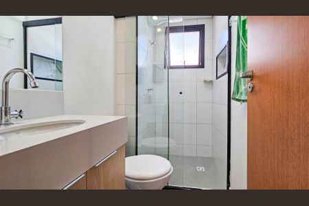 Banheiro de apartamento para alugar com 2 quartos, 38m² em Centro, Osasco