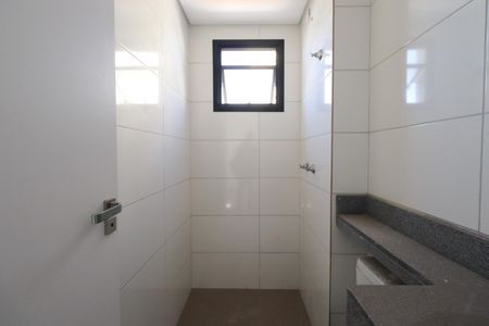 Banheiro de apartamento à venda com 2 quartos, 46m² em Tatuapé, São Paulo