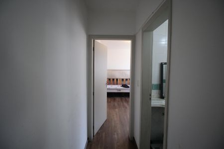 Corredor de apartamento para alugar com 1 quarto, 37m² em Petrópolis, Porto Alegre
