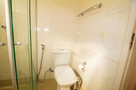 Apartamento à venda com 90m², 3 quartos e 2 vagas Apartamento à venda com 90m², 3 quartos e 2 vagasBanheiro social