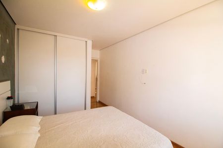 Apartamento à venda com 90m², 3 quartos e 2 vagas Apartamento à venda com 90m², 3 quartos e 2 vagasQuarto 03