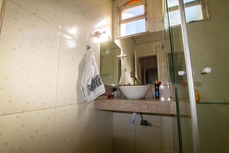 Apartamento à venda com 90m², 3 quartos e 2 vagas Apartamento à venda com 90m², 3 quartos e 2 vagasBanheiro social