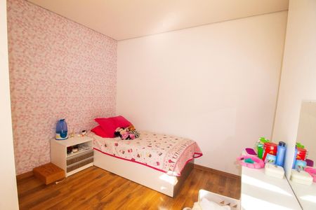 Apartamento à venda com 90m², 3 quartos e 2 vagas Apartamento à venda com 90m², 3 quartos e 2 vagasQuarto 02