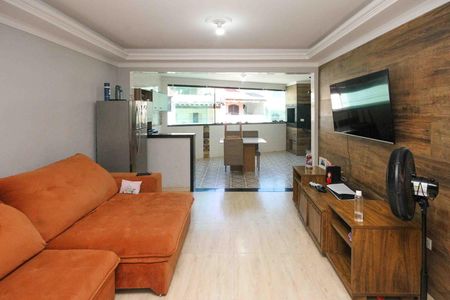 Casa à venda com 5 quartos, 270m² em Vila Sapopemba, São Paulo