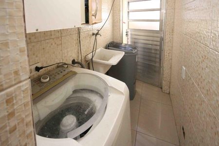Casa à venda com 270m², 5 quartos e 4 vagasÁrea de Serviço casa 02