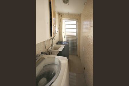 Casa à venda com 270m², 5 quartos e 4 vagasÁrea de Serviço casa 02