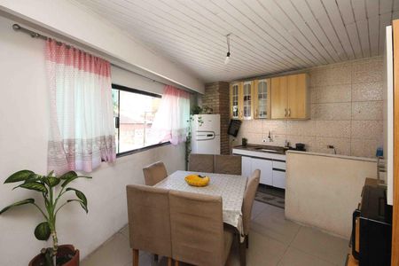 Casa à venda com 270m², 5 quartos e 4 vagasCozinha Casa 02