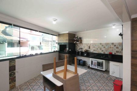 Casa à venda com 270m², 5 quartos e 4 vagasCozinha