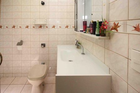 Casa à venda com 270m², 5 quartos e 4 vagasBanheiro