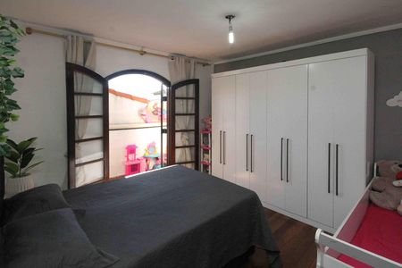 Casa à venda com 270m², 5 quartos e 4 vagasQuarto casa 02