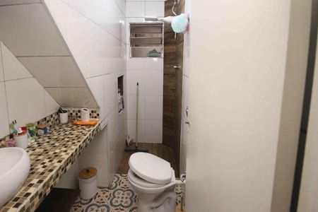 Casa à venda com 270m², 5 quartos e 4 vagasBanheiro