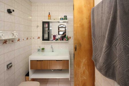 Casa à venda com 270m², 5 quartos e 4 vagasBanheiro