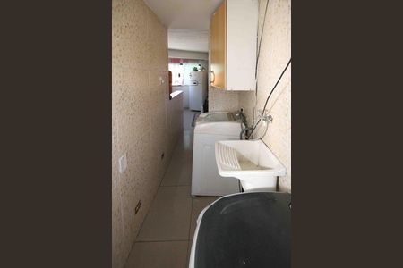 Casa à venda com 270m², 5 quartos e 4 vagasÁrea de Serviço casa 02