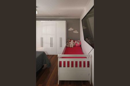 Casa à venda com 270m², 5 quartos e 4 vagasQuarto casa 02