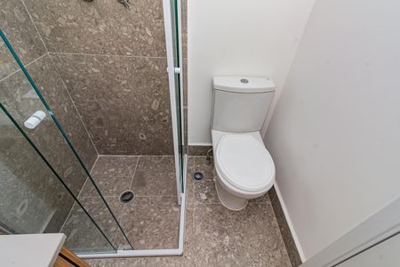 Apartamento para alugar com 47m², 2 quartos e 1 vaga Apartamento para alugar com 47m², 2 quartos e 1 vagaBanheiro social