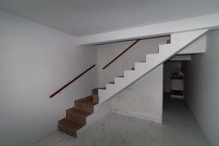 Casa para alugar com 115m², 3 quartos e 2 vagasSala