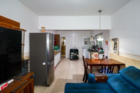 Casa à venda com 4 quartos, 125m² em Vila Ernesto, São Paulo