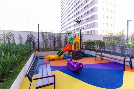 Apartamento para alugar com 40m², 1 quarto e 1 vaga Apartamento para alugar com 40m², 1 quarto e 1 vagaÁrea comum - Playground