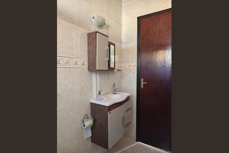 Casa à venda com 244m², 6 quartos e 6 vagas Casa à venda com 244m², 6 quartos e 6 vagasCasa 2 - Banheiro da Suíte 3