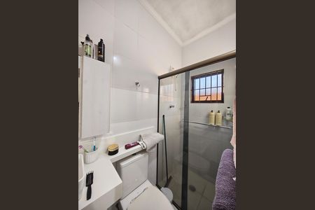 Casa à venda com 244m², 6 quartos e 6 vagas Casa à venda com 244m², 6 quartos e 6 vagasBanheiro da Suíte