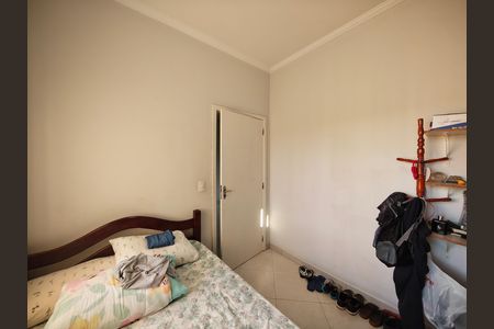 Casa à venda com 244m², 6 quartos e 6 vagas Casa à venda com 244m², 6 quartos e 6 vagasQuarto 2