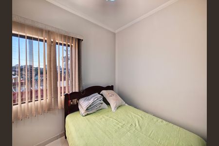 Casa à venda com 244m², 6 quartos e 6 vagas Casa à venda com 244m², 6 quartos e 6 vagasQuarto 1