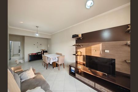 Casa à venda com 244m², 6 quartos e 6 vagas Casa à venda com 244m², 6 quartos e 6 vagasSala