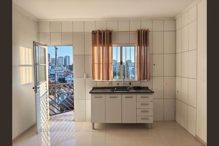 Casa à venda com 244m², 6 quartos e 6 vagas Casa à venda com 244m², 6 quartos e 6 vagasCasa 2 - Cozinha