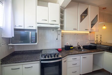 Cozinha de apartamento para alugar com 2 quartos, 75m² em Chácara Santo Antônio (zona Sul), São Paulo