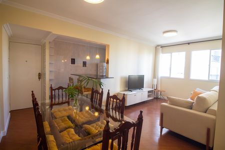 Sala de apartamento para alugar com 2 quartos, 75m² em Chácara Santo Antônio (zona Sul), São Paulo