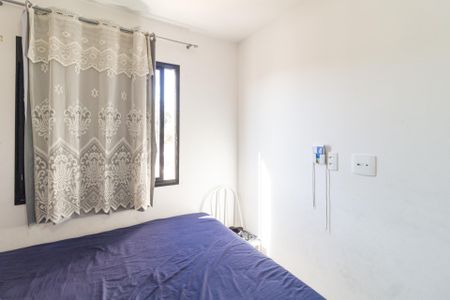 Quarto 1 de apartamento para alugar com 2 quartos, 41m² em Metalúrgicos, Osasco